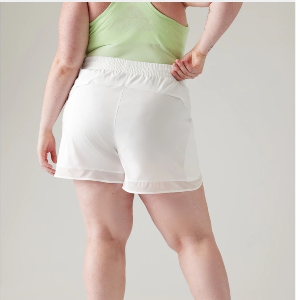 Athleta Mesh Racer Run Shorts 4” in Pink - Size 1X - Picture 3 of 10